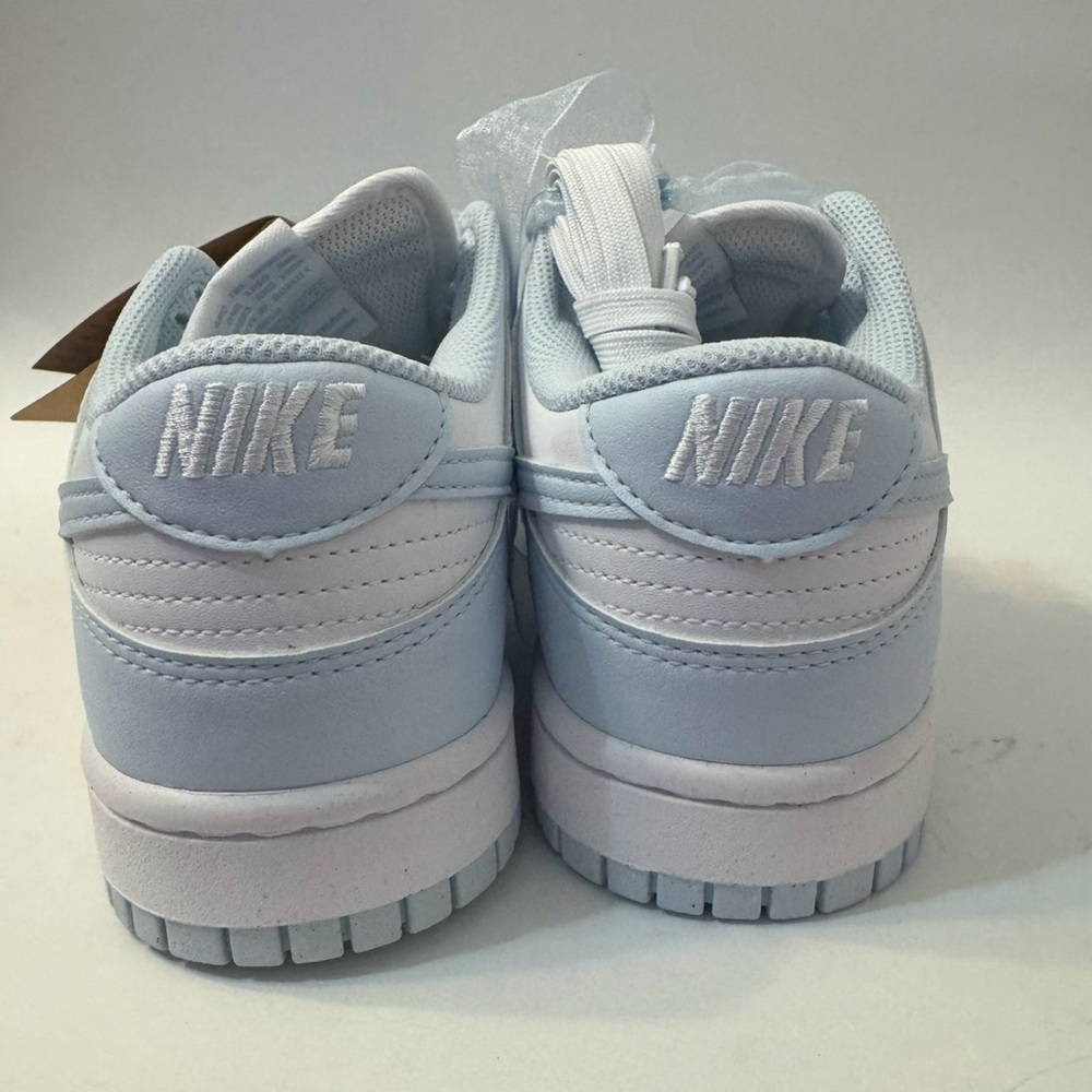 Nike DUNKS in Pale Blue and White New with tags - Picture 3 of 7